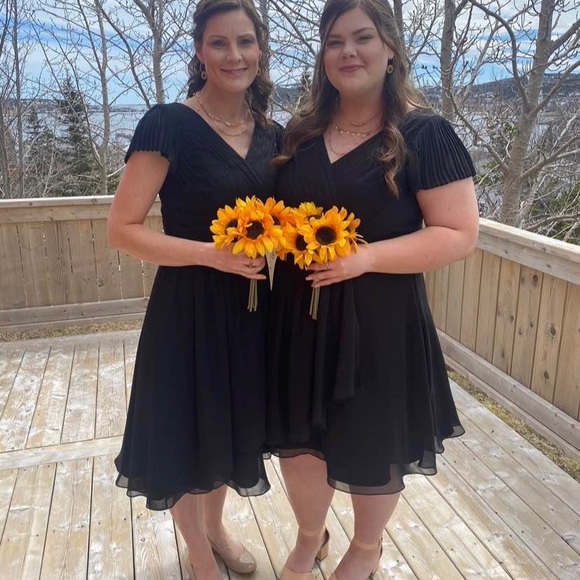 Ladies Bridesmaid Dresses Worn for one day. Size 4 and Size 12/14 - Picture 3 of 3